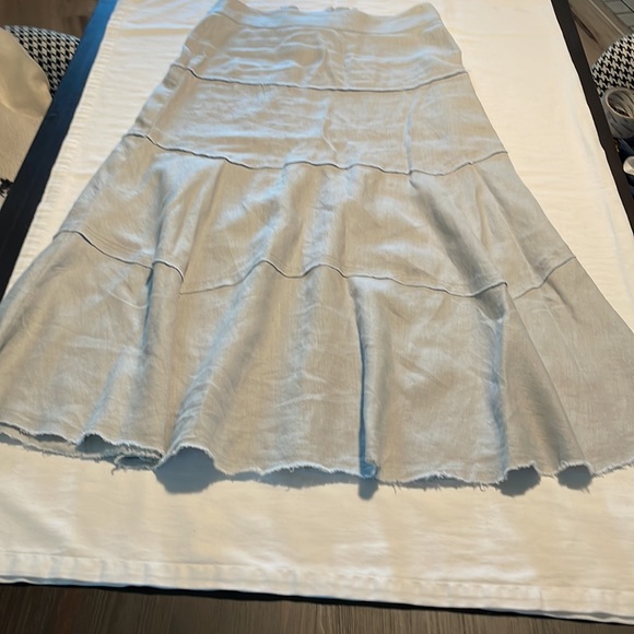 Cabi 100% Linen Maxi skirt Sz S/M Corseted Closure Grey EUC - Picture 3 of 9